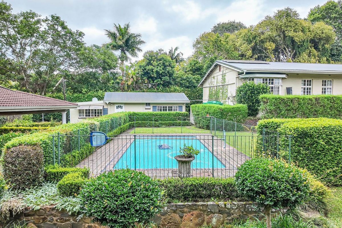 Wembley Charmer - Photo 2