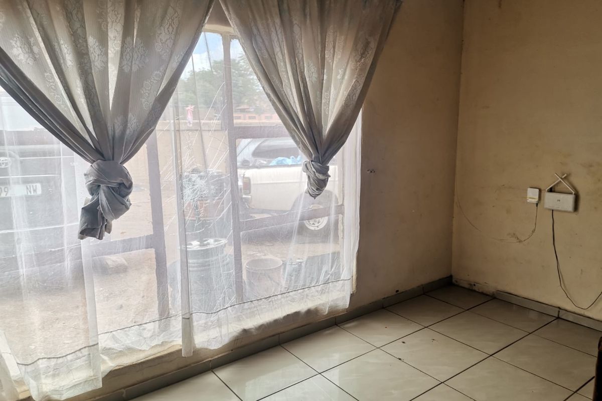 A Hidden Gem With Big Potential — Your Next Project in Letlhabile - Photo 3