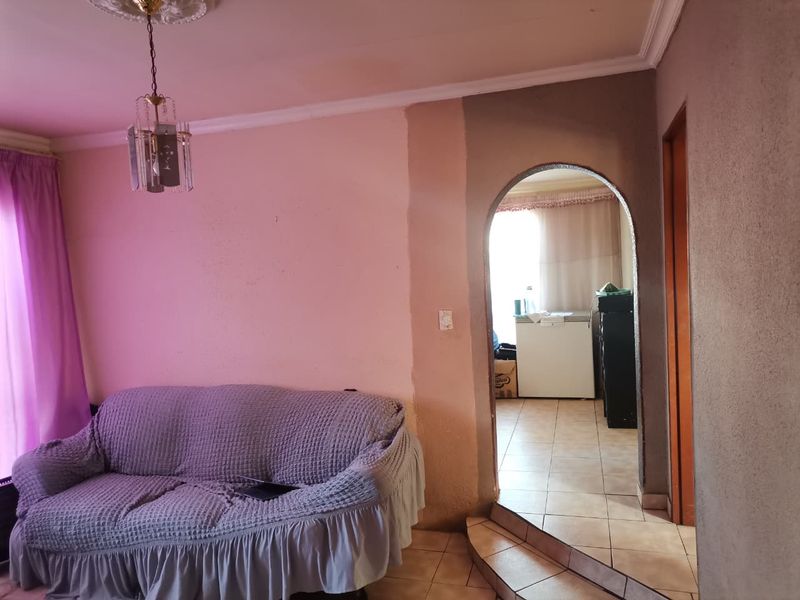 Make This House Your Home - Photo 4