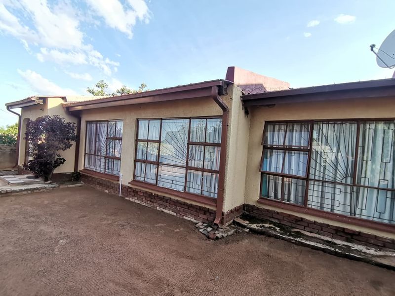 Make This House Your Home - Photo 1