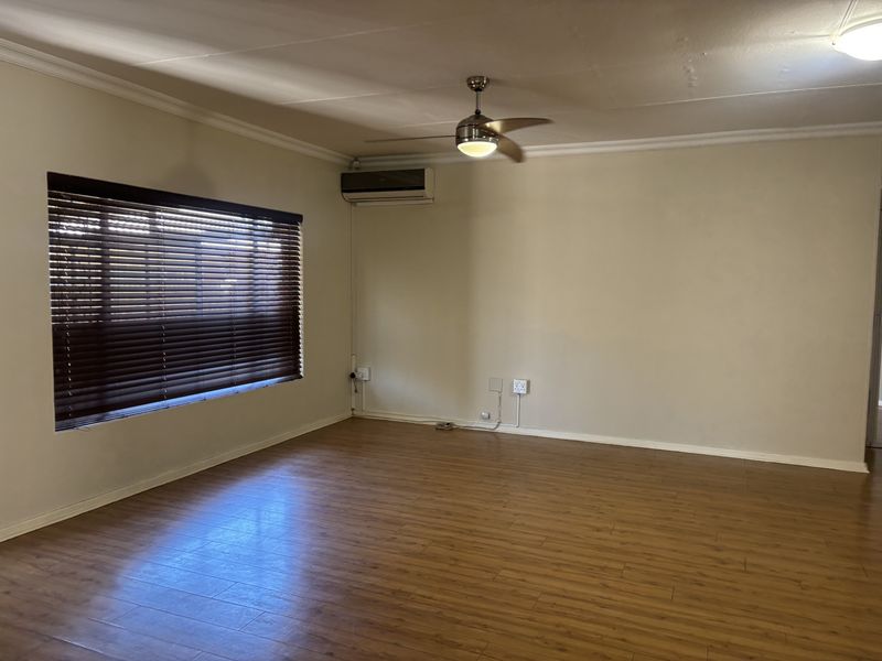 Perfect Location - Photo 4