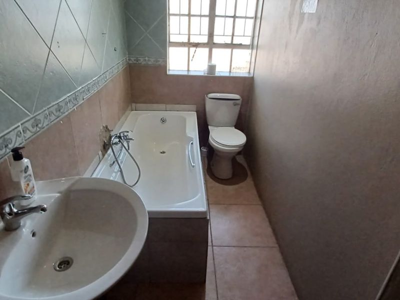 House For Sale In Secunda - Photo 5