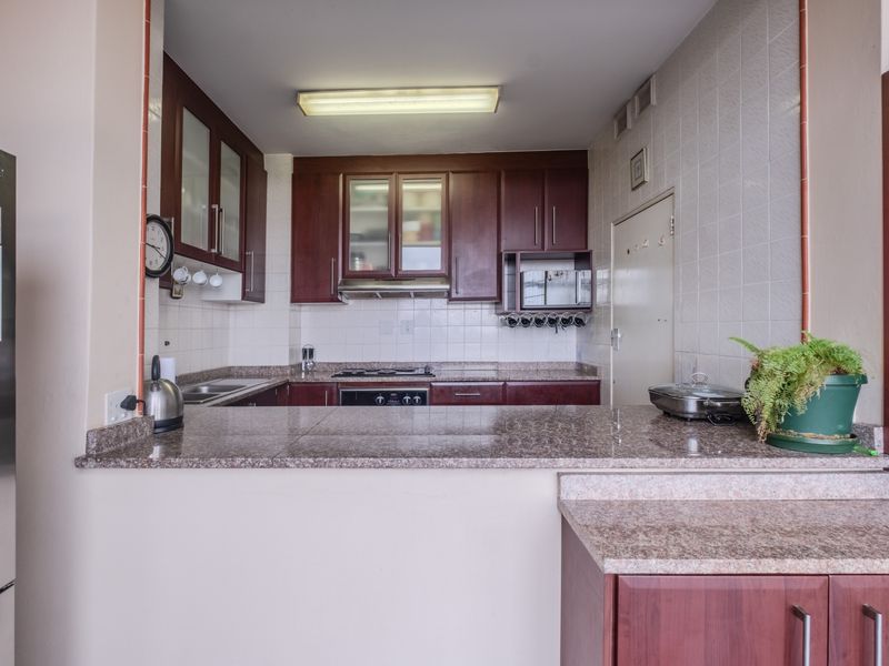 Priced to go duplex with exceptional river & sea views - Photo 4