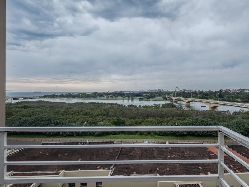 Priced to go duplex with exceptional river & sea views - Photo 8