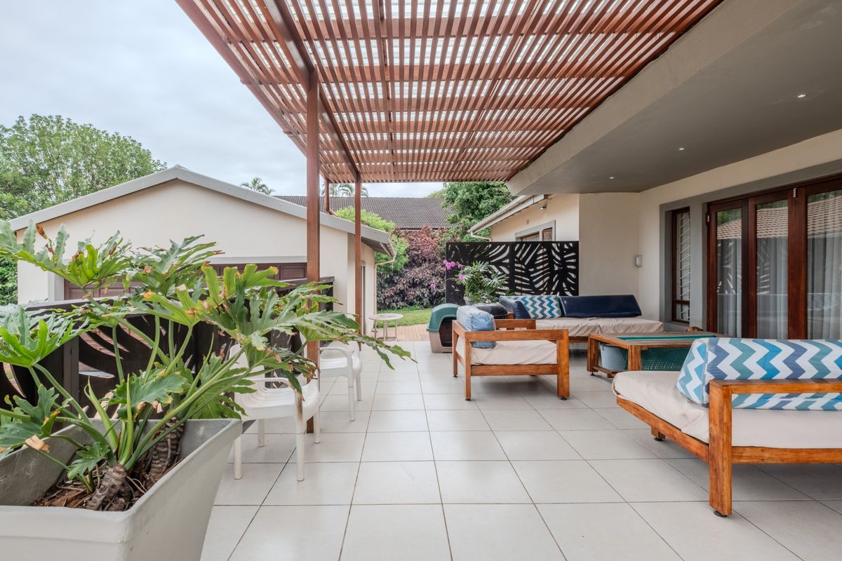 4 Bedroom 4 Bathroom home in Herrwood Park - Photo 4