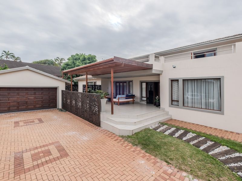 4 Bedroom 4 Bathroom home in Herrwood Park - Photo 2