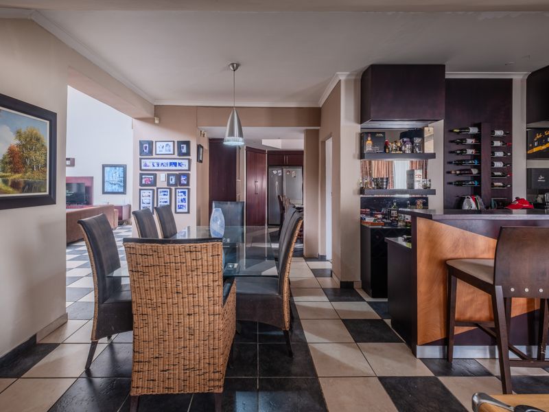 4 Bedroom 4 Bathroom home in Herrwood Park - Photo 10