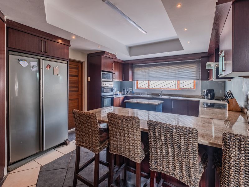 4 Bedroom 4 Bathroom home in Herrwood Park - Photo 8