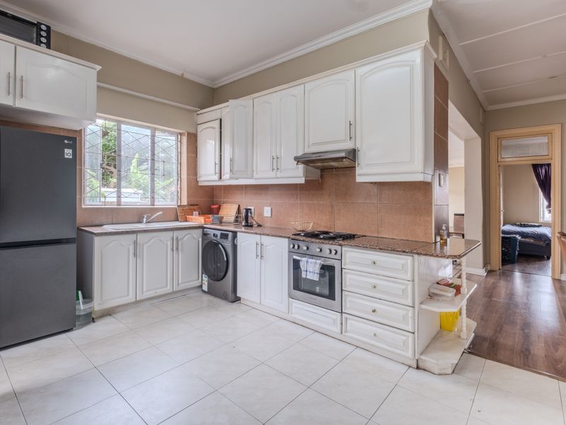 Spacious 3 Bedroom Home to Let in Athlone - Photo 10