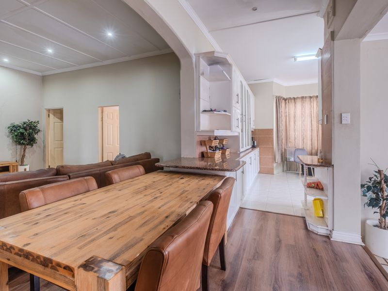 Spacious 3 Bedroom Home to Let in Athlone - Photo 8