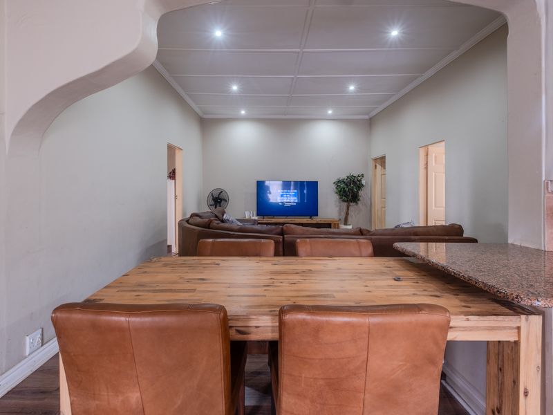 Spacious 3 Bedroom Home to Let in Athlone - Photo 7