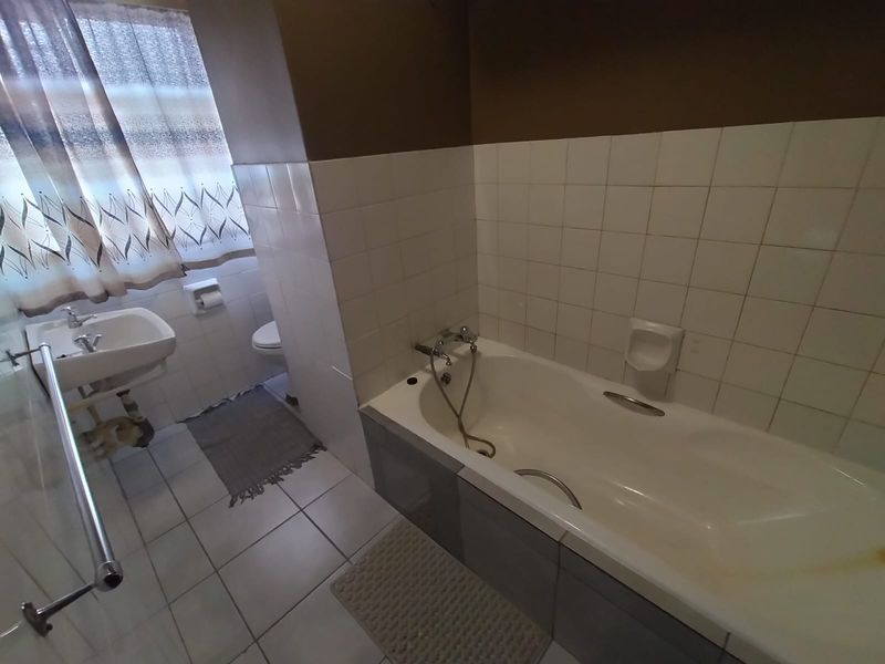 Perfect Starter or Investment Flat in Pretoria North - Photo 9