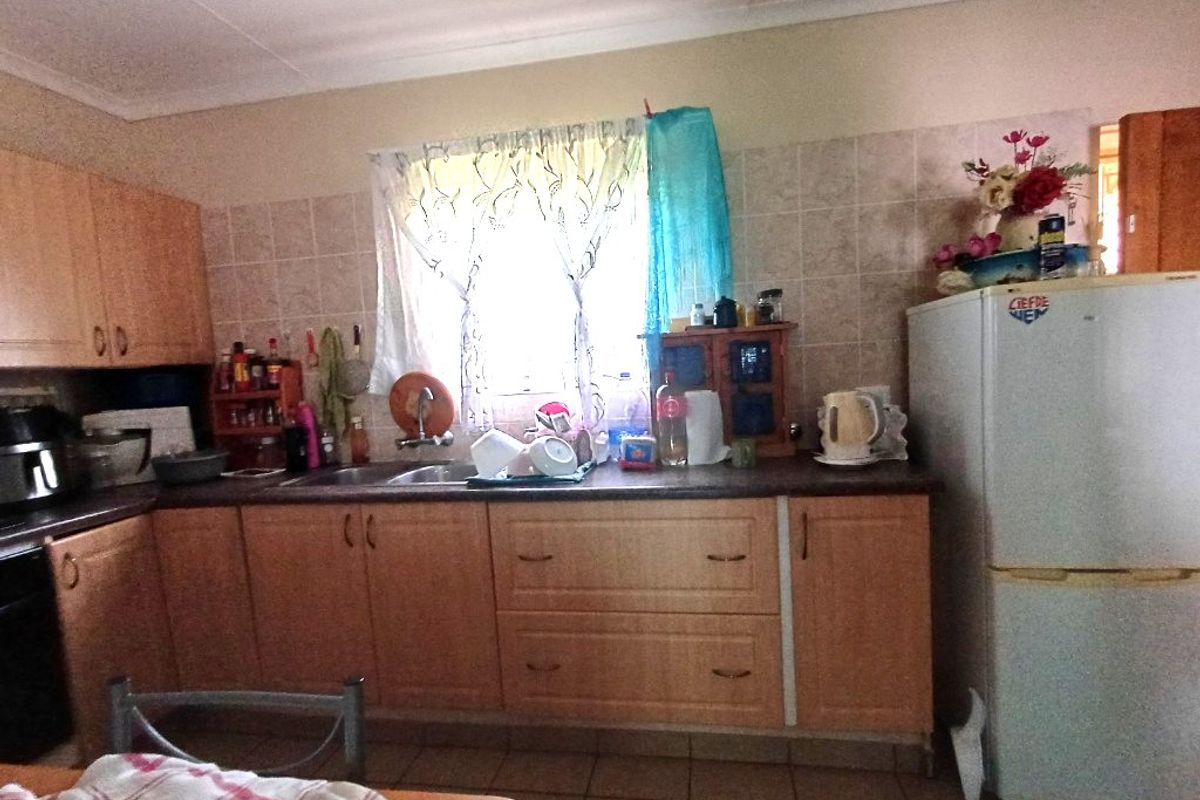 Townhouse in retirement Village for sale - Photo 2