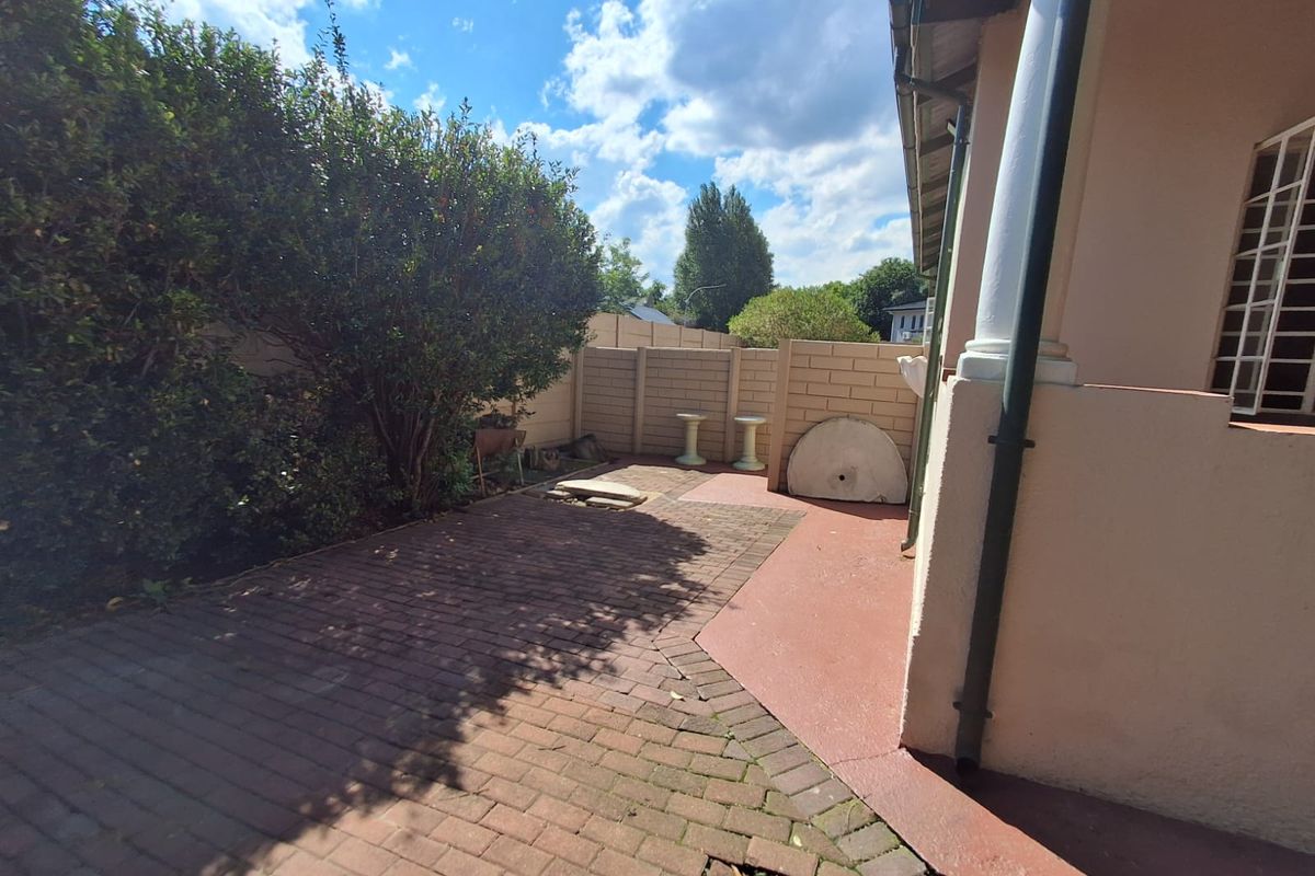 Modern 3 Bedroom House to rent  in Heidelberg Central - Photo 2