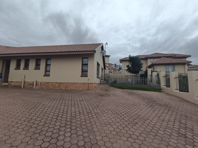 Duet Rental Monthly In Mossel Bay