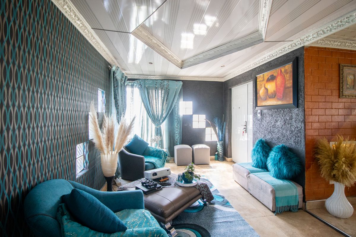 Modern Family Delight !!! JUST move IN - Photo 4