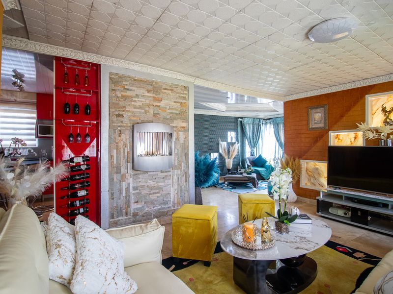 Modern Family Delight !!! JUST move IN - Photo 10