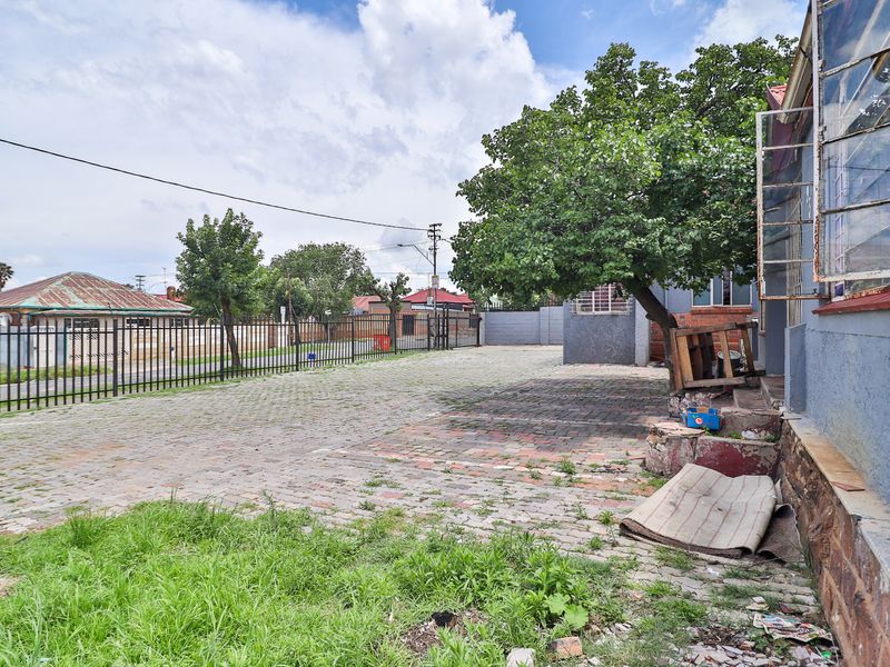 Lovely Church - Bring Your Congregation- Or cnr stand Business Potential!!! - Photo 5