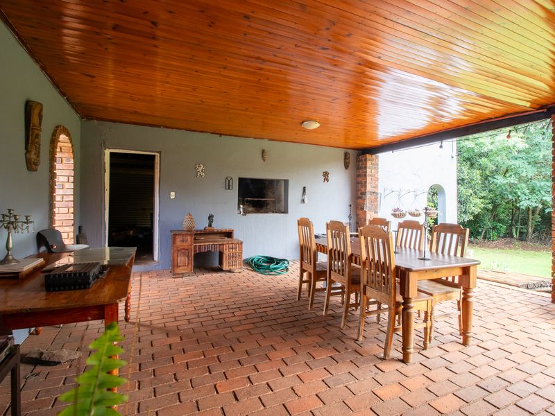 Family Home Overlooking Pond and Bird Life - Furtile Soil !!! And More - Photo 5