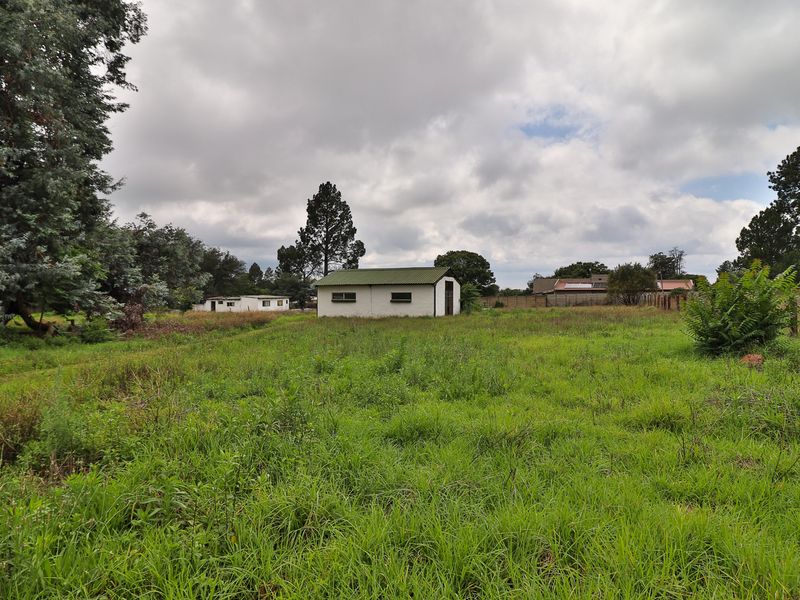 Family Home Overlooking Pond and Bird Life - Furtile Soil !!! And More - Photo 9