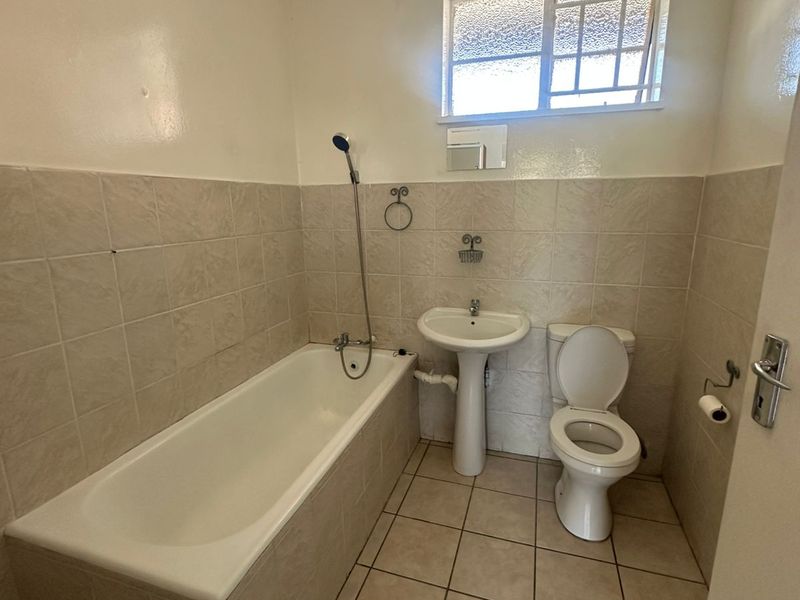 Apartment Rental Monthly In Johannesburg - Photo 8