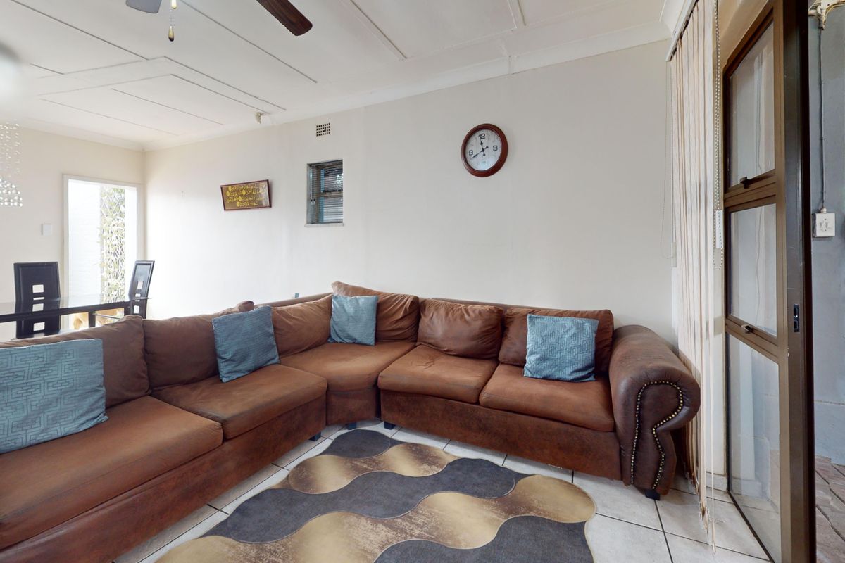 Starting to bid from R999,000! Non-Distressed Live Luxury Auction! - Photo 5