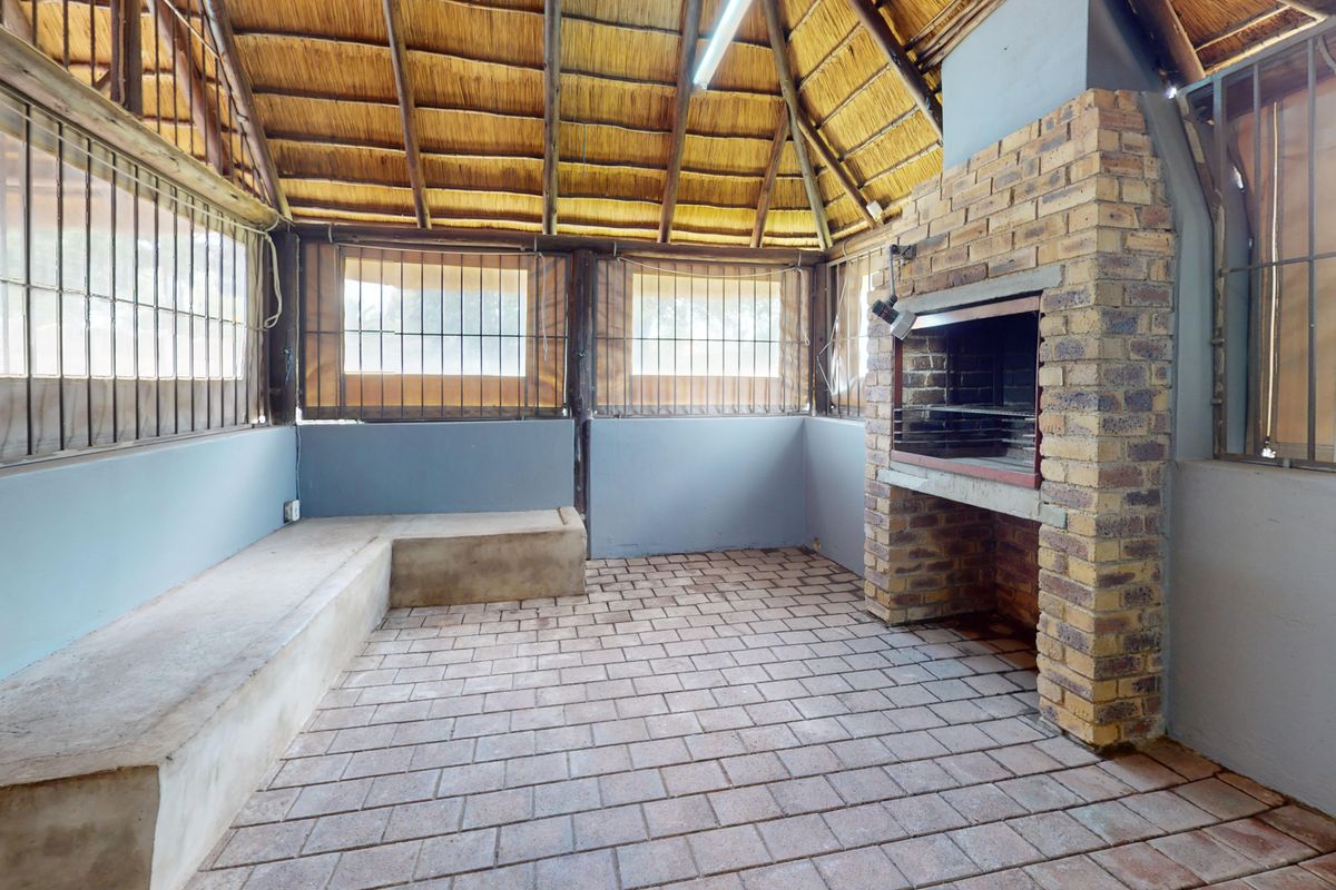 Starting to bid from R999,000! Non-Distressed Live Luxury Auction! - Photo 2