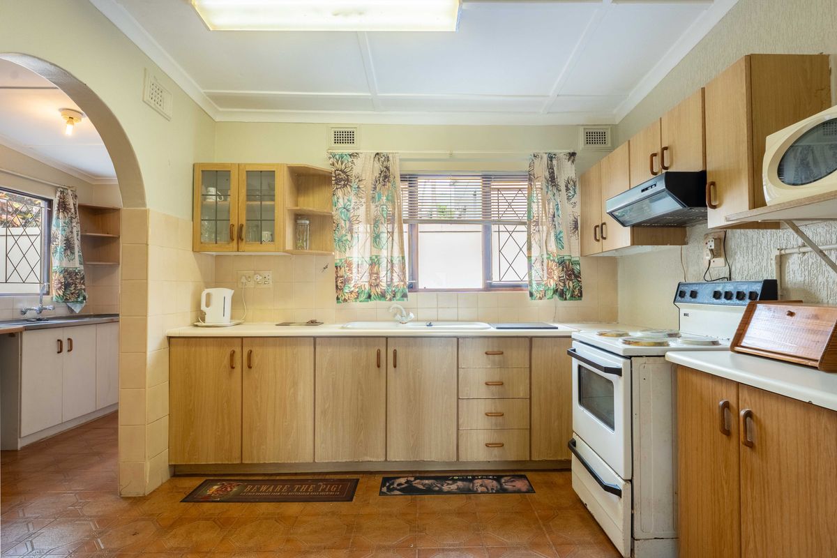 Peaceful Coastal Living with Private Garden Charm - Photo 3