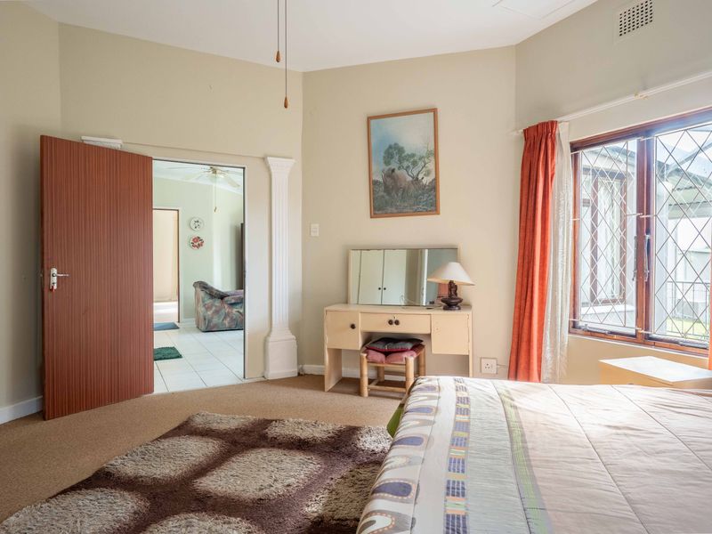 Peaceful Coastal Living with Private Garden Charm - Photo 8