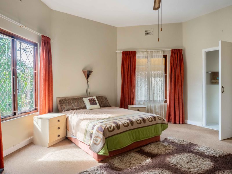 Peaceful Coastal Living with Private Garden Charm - Photo 7