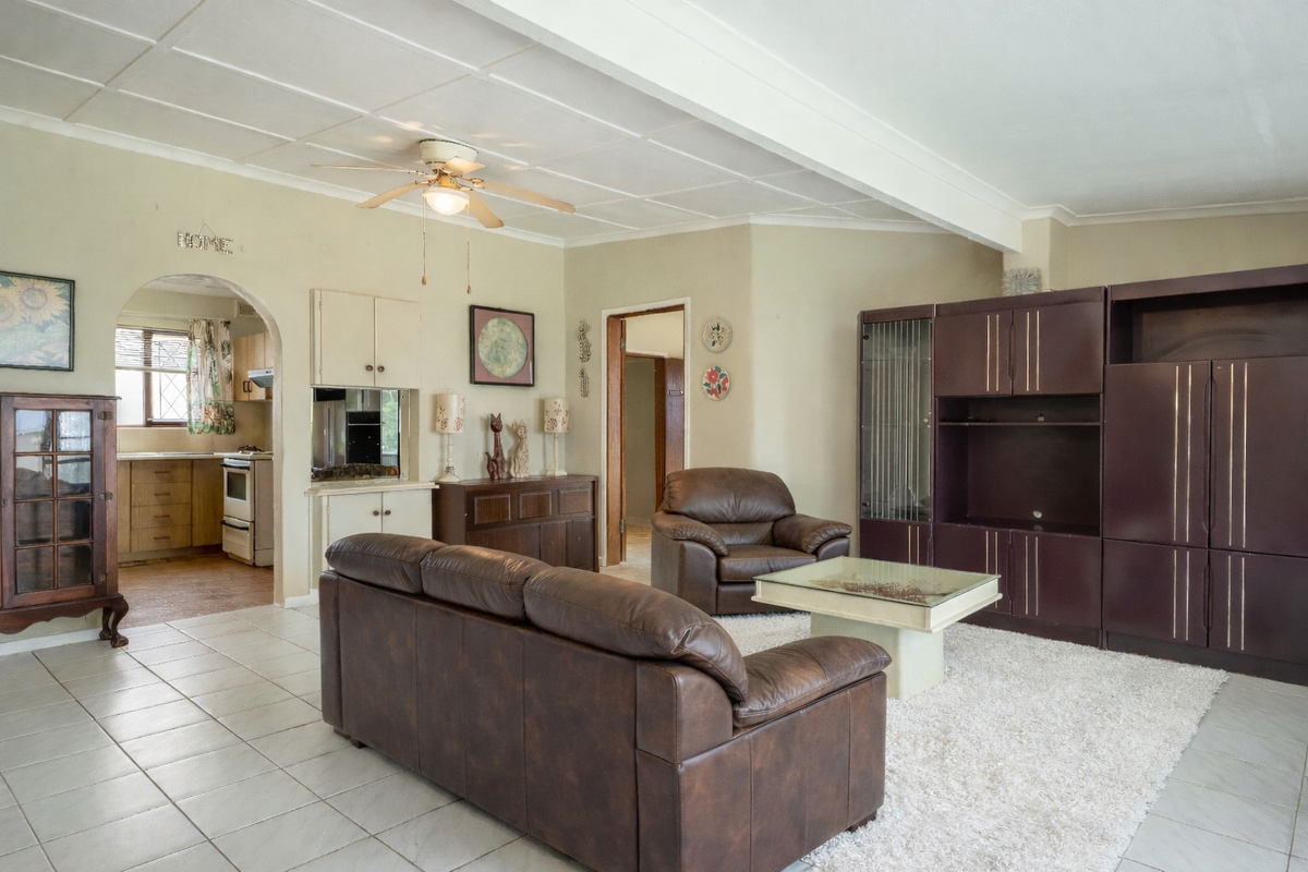 Peaceful Coastal Living with Private Garden Charm - Photo 5