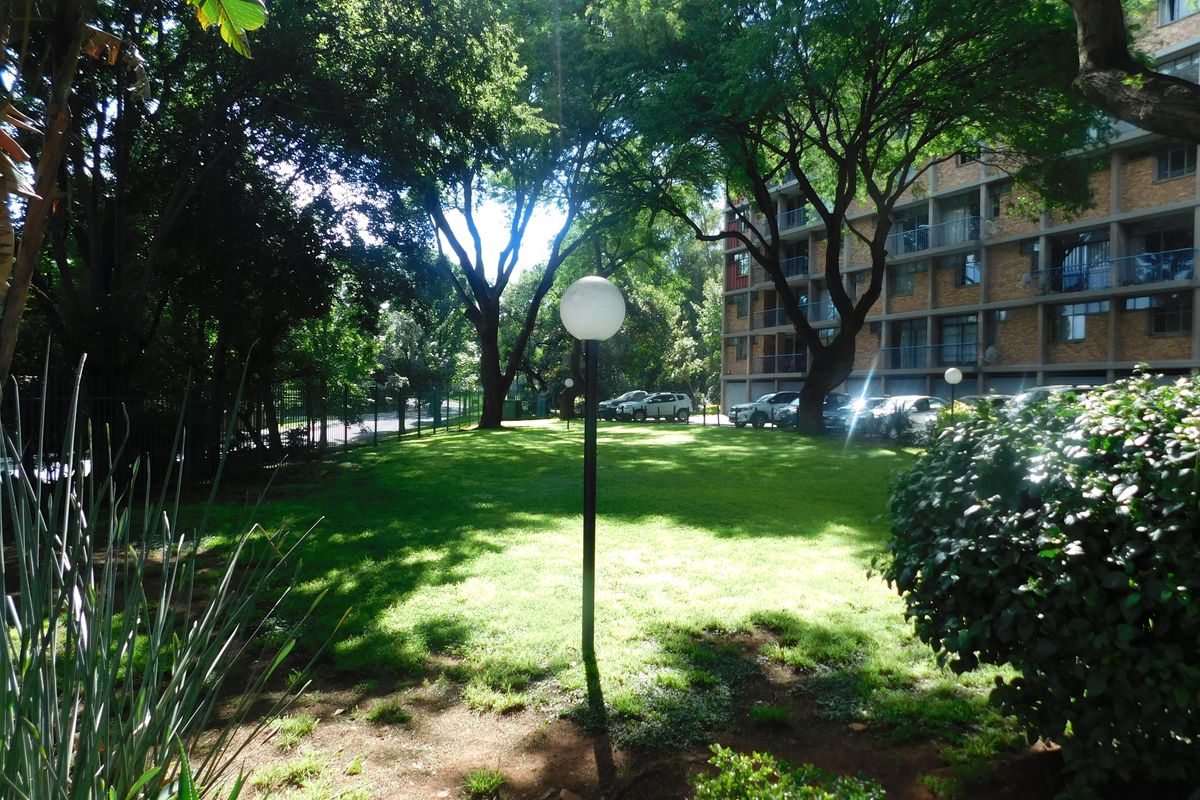 Prime Moot Block Offering Excellent Rental Potential - Photo 2