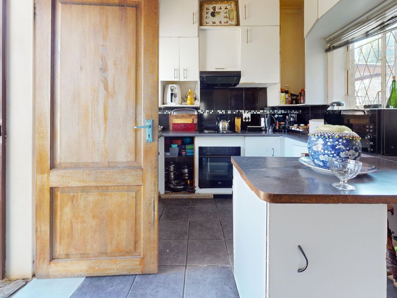 3 bedroom home  with Flatlet - Photo 9