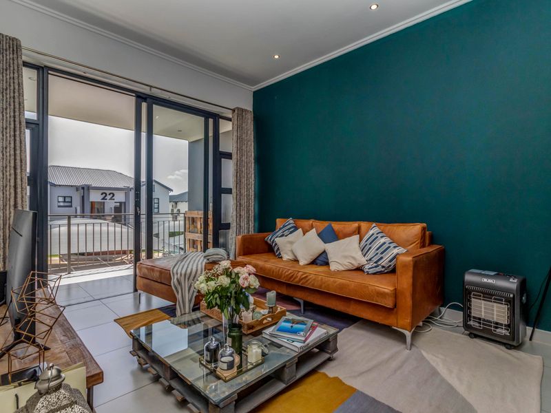 NO TRANSFER DUTY and appliances included! - Photo 3