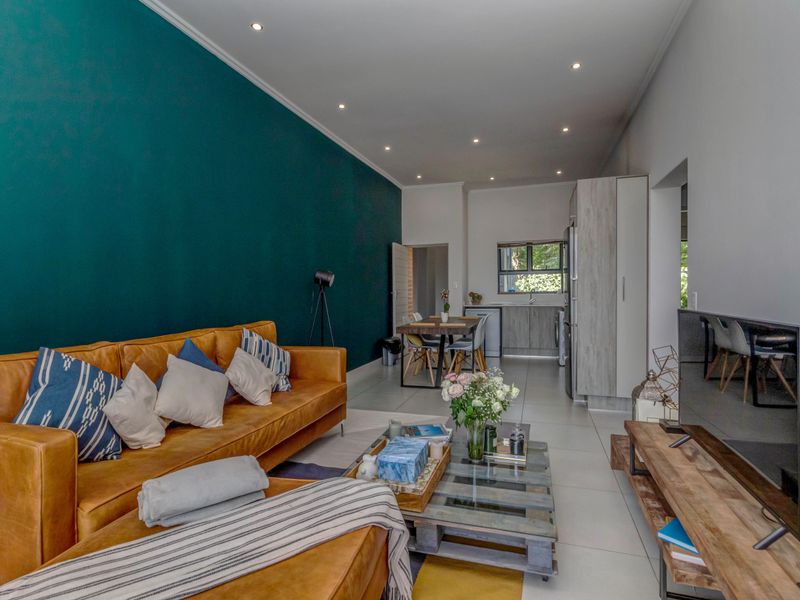 NO TRANSFER DUTY and appliances included! - Photo 2