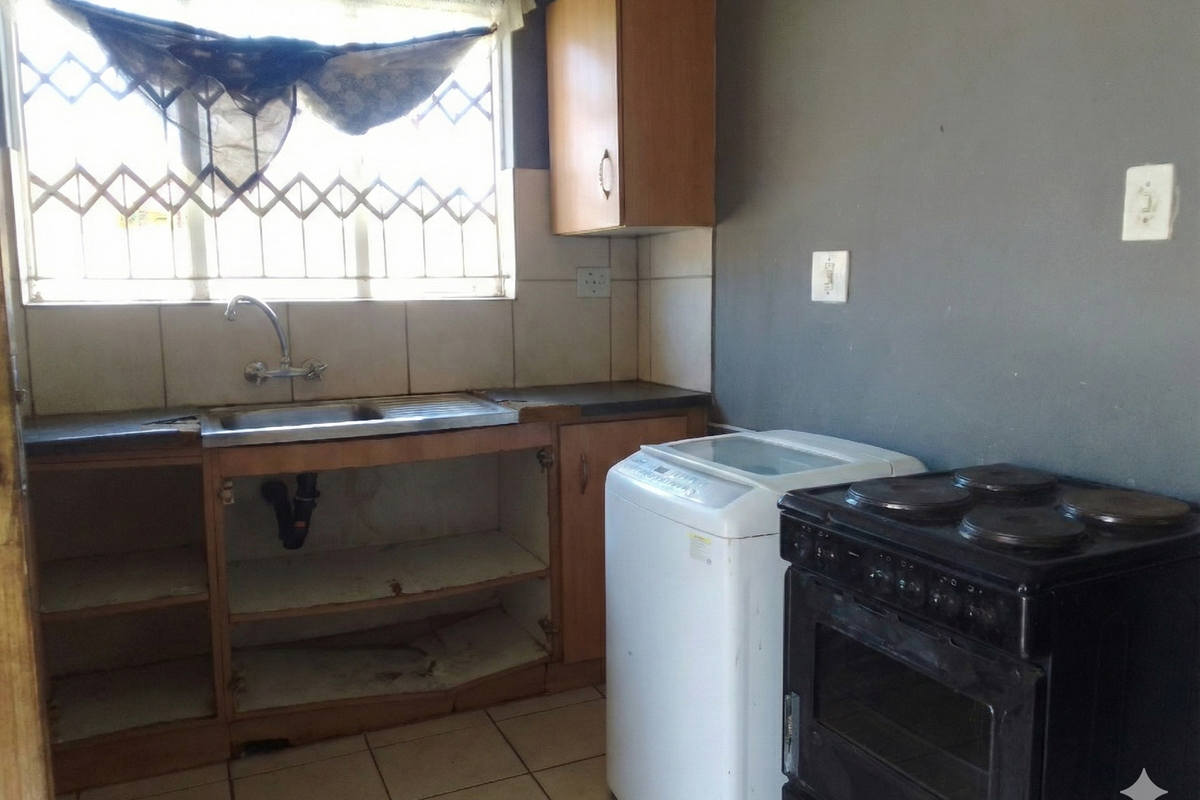 Simply Home – Ideally Located and Ready to Welcome a New Family - Photo 4