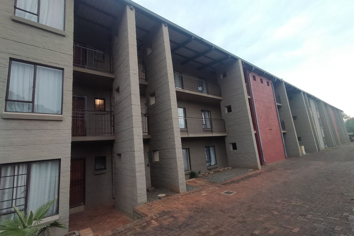 Secure Studio Living with Balcony & Covered Parking in Dorandia - Photo 3