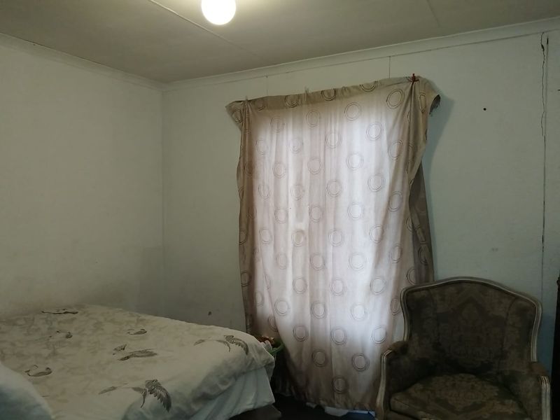 Charming Family Retreat in Savanna City - Photo 7