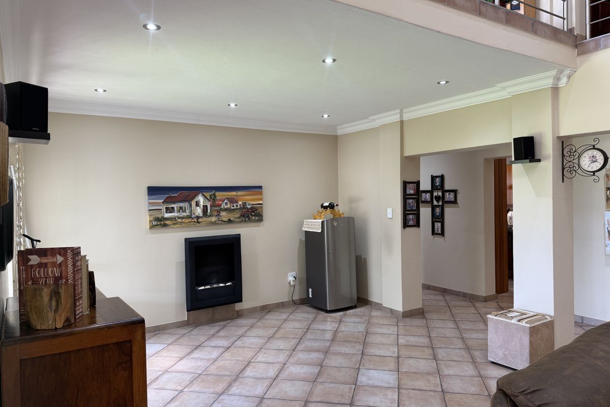 Modern 3 Bedroom Home in Zambezi Country Estate - Photo 5