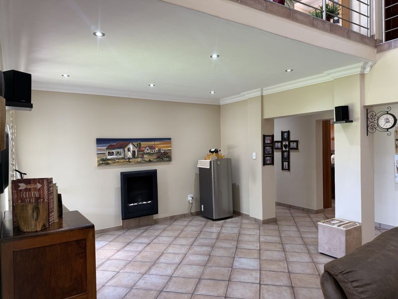 Modern 3 Bedroom Home in Zambezi Country Estate - Photo 5