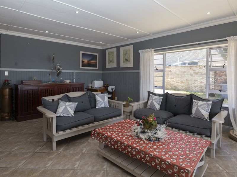 Your Front Row Seat to Port Alfred’s Blue Flag Beach - Photo 8