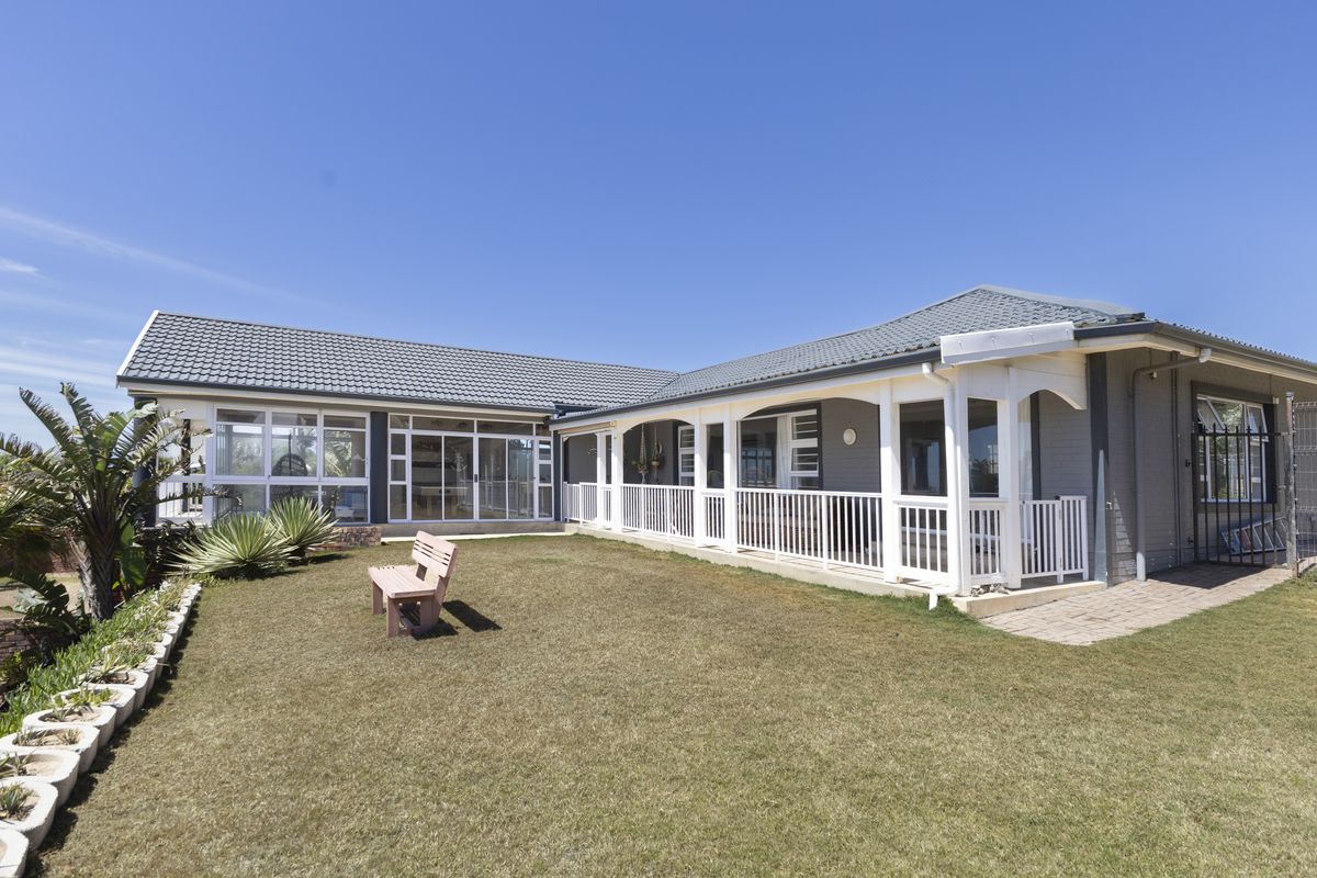 Your Front Row Seat to Port Alfred’s Blue Flag Beach - Photo 4