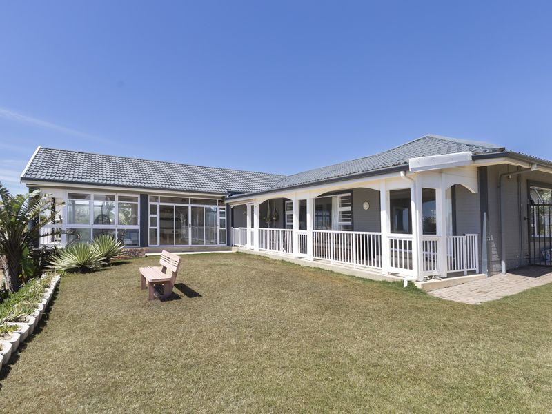 Your Front Row Seat to Port Alfred’s Blue Flag Beach - Photo 4