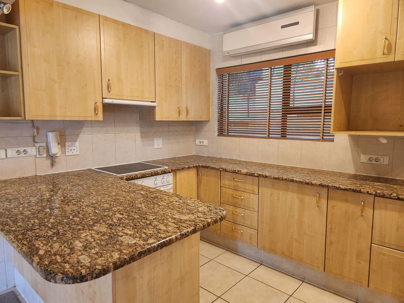 Time to scale down? - Photo 3