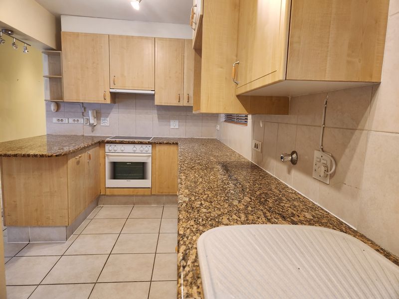 Time to scale down? - Photo 4