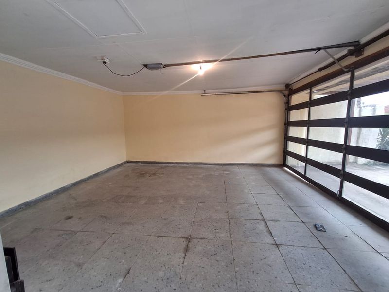 Come "C" This Home!  Up For Grabs! - Photo 4