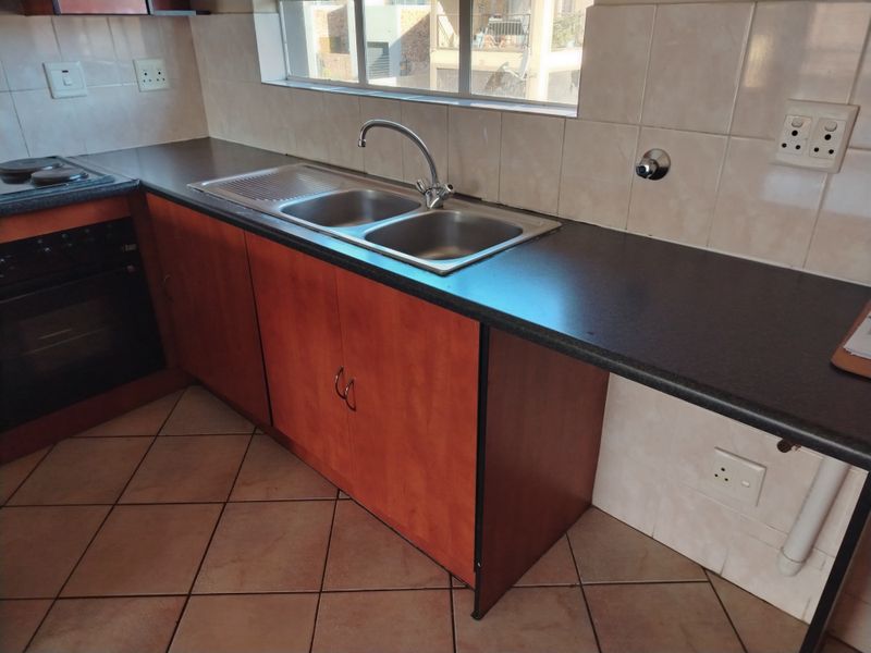 Flat Rental Monthly In Brakpan - Photo 2