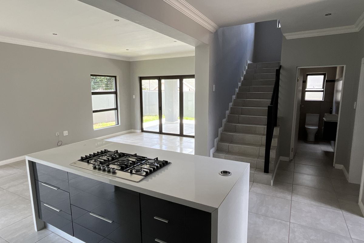 A Contemporary Cluster Designed for Effortless Modern Living. - Photo 5