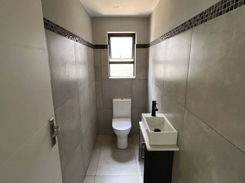 A Contemporary Cluster Designed for Effortless Modern Living. - Photo 8