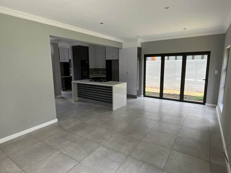 A Contemporary Cluster Designed for Effortless Modern Living. - Photo 4